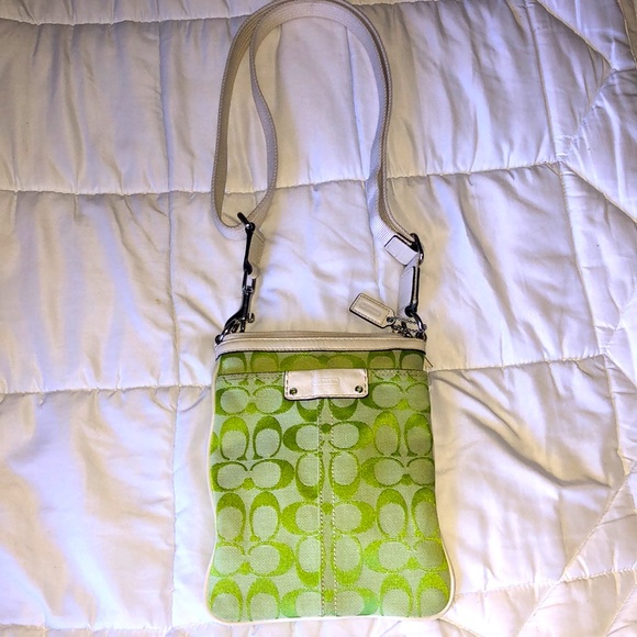 Coach Handbags - COACH CROSSBODY BAG PURSE CLUTCH NEW CONDITION GREEN W/ OFF WHITE STRAP WOMENS !